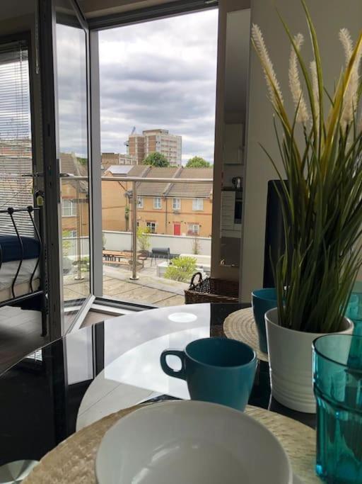 Studio Apartment Opposite Shoreditch Park London Exterior foto