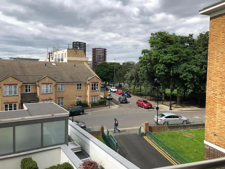 Studio Apartment Opposite Shoreditch Park London Exterior foto