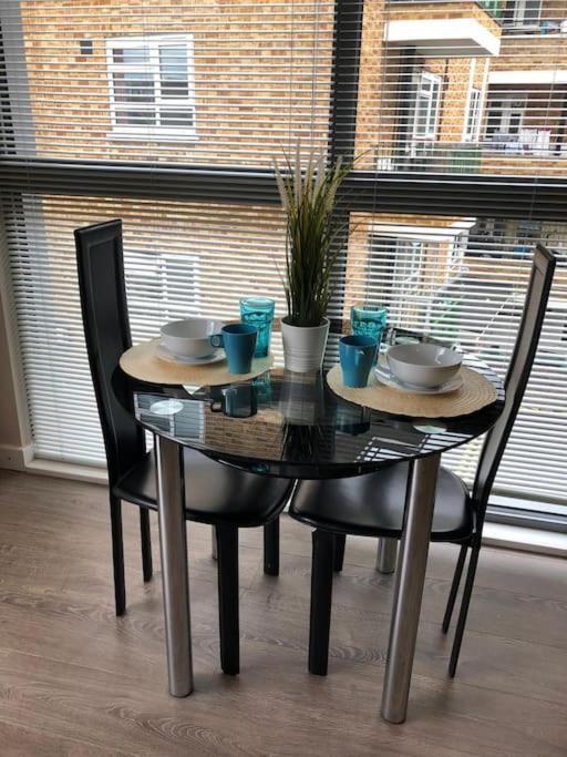 Studio Apartment Opposite Shoreditch Park London Exterior foto