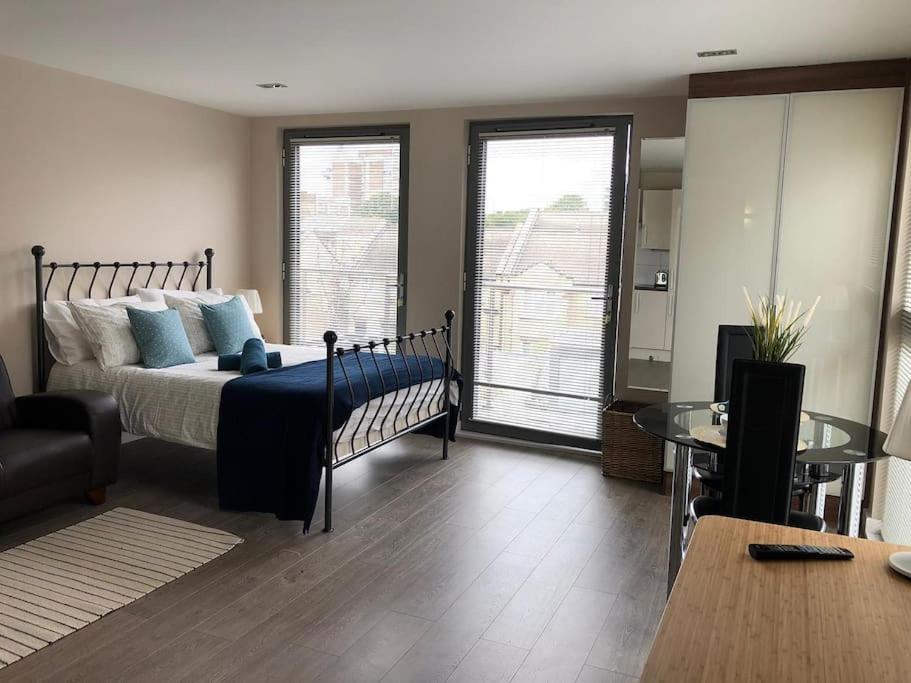 Studio Apartment Opposite Shoreditch Park London Exterior foto